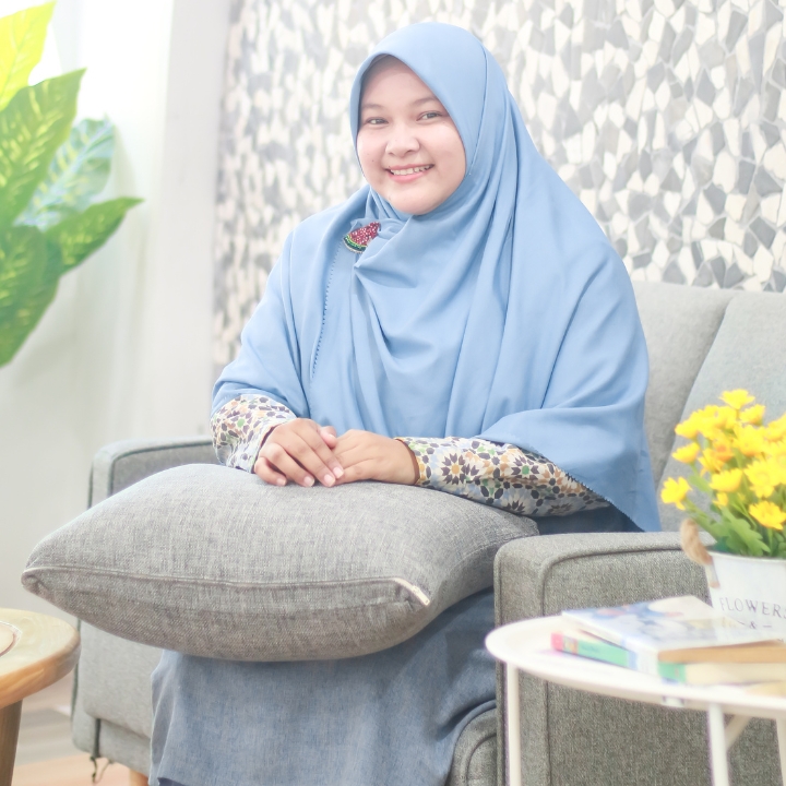 Sheilly Novia, M. Pd.